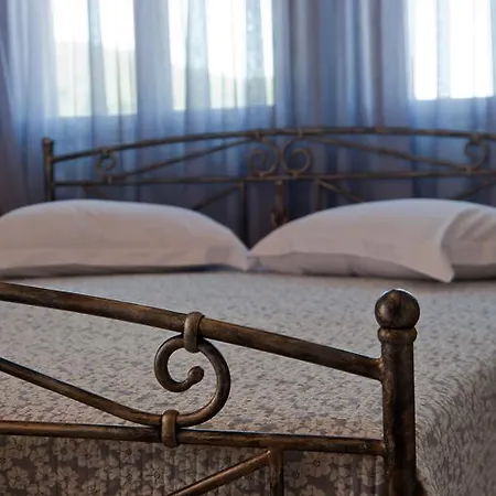 Sofia's House Βουρβουρού